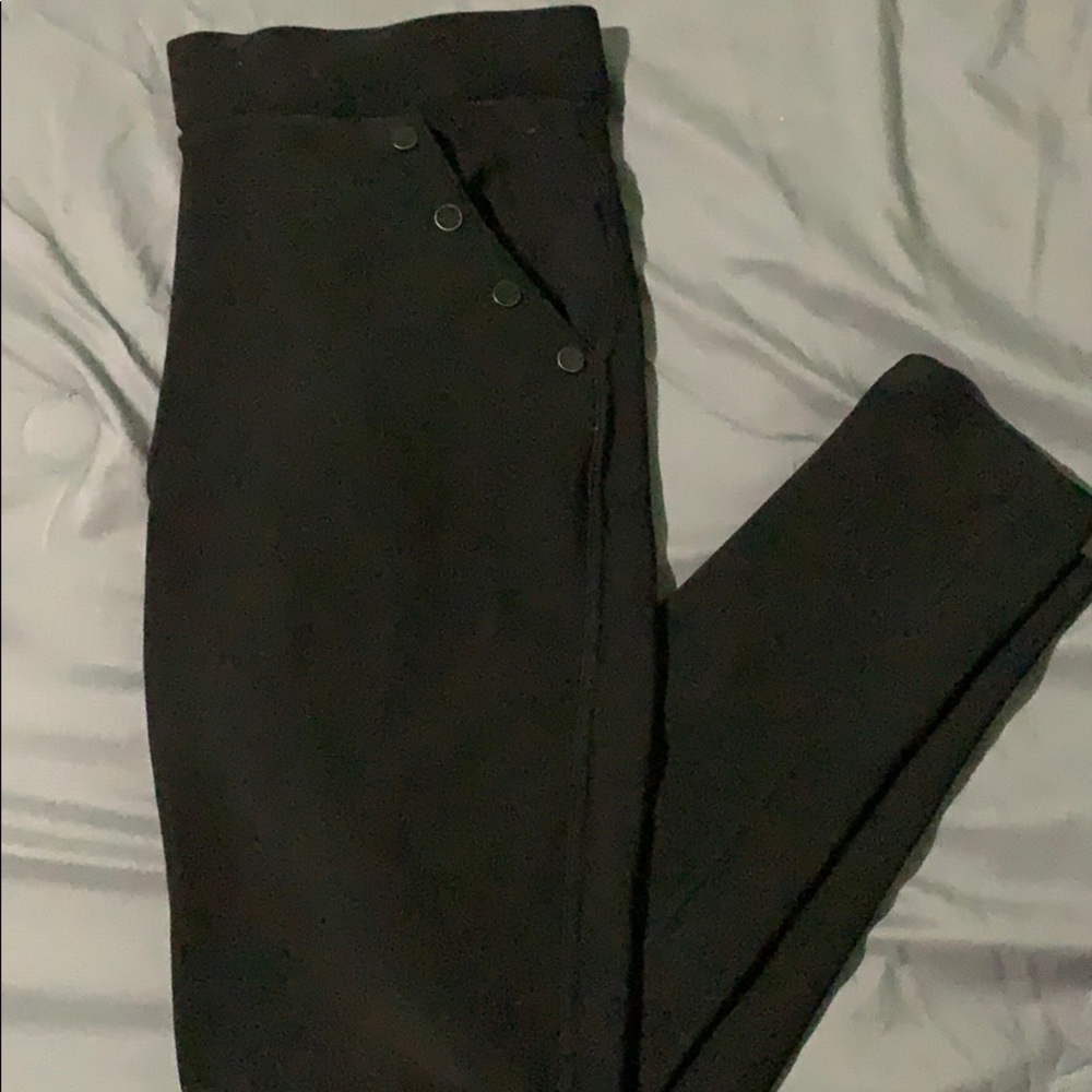 Black jeggings/ pants with pockets size M